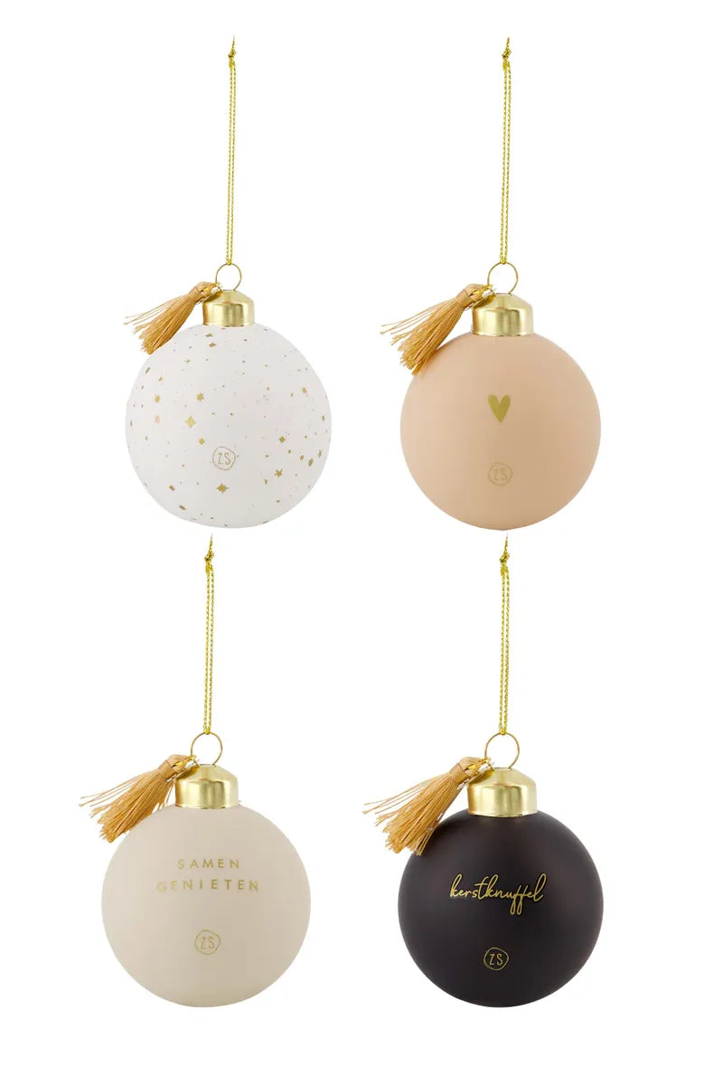 Doosje met 4 kerstballen